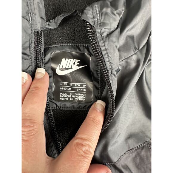 Nike Boys Size 6 Black Gray Coat Jacket Color-Block Zip-up Hooded Warm Winter - Picture 3 of 7